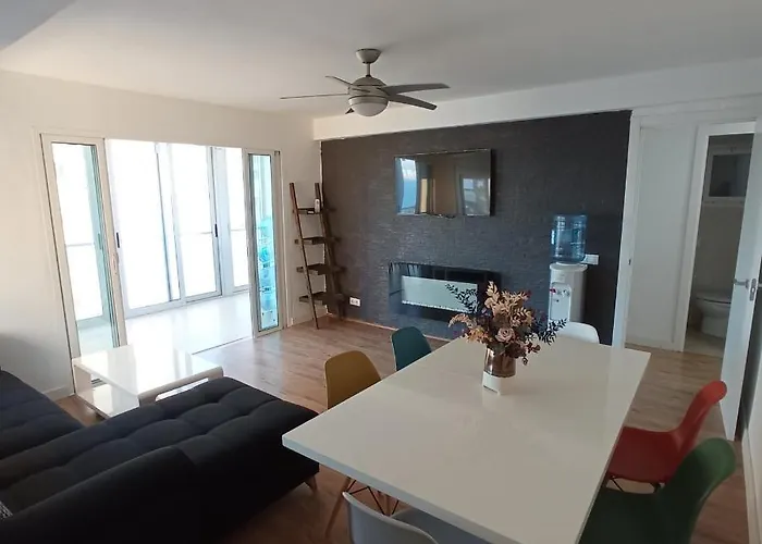 Martina Maria Daire *